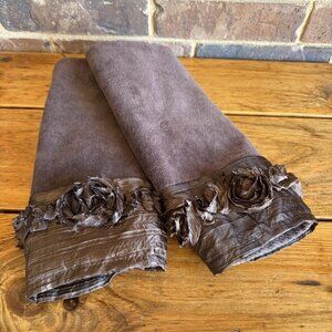 CROSCILL Chocolate Brown Rosette Lucetta 2 Hand Towel Set